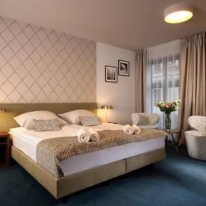 Xerion (adults Only) Polen
